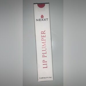 NWT. Nexxt Lip Plumper - Clear